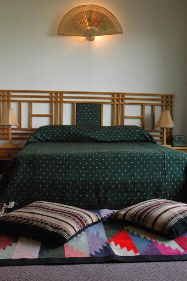 Rock City Resort Mingora エクステリア 写真